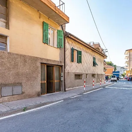 Stunning In Camporosso With 2 Bedrooms And Wifi * Camporosso (Liguria)