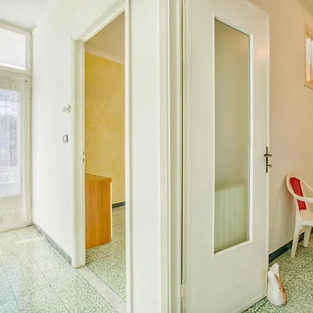 Stunning In Camporosso With 2 Bedrooms And Wifi Apartamento Camporosso (Liguria)