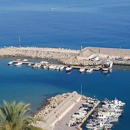 Stunning In Camporosso With 2 Bedrooms And Wifi Apartamento