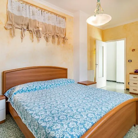 Apartamento Stunning In Camporosso With 2 Bedrooms And Wifi