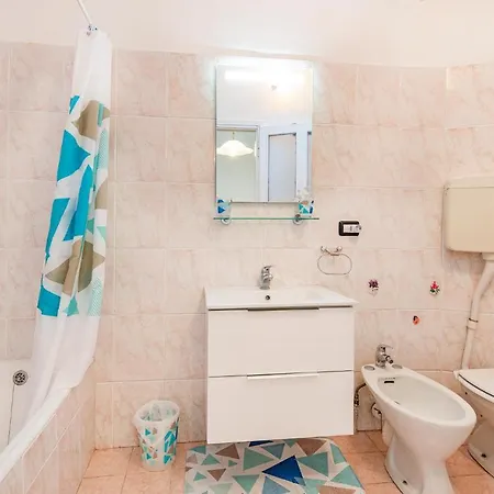 Apartamento Stunning In Camporosso With 2 Bedrooms And Wifi Camporosso (Liguria)