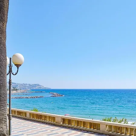 Stunning In Camporosso With 2 Bedrooms And Wifi Camporosso (Liguria)
